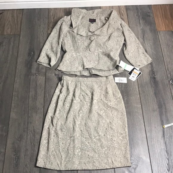 R&K Jackets & Blazers - R and K Petite 2 piece set R&K